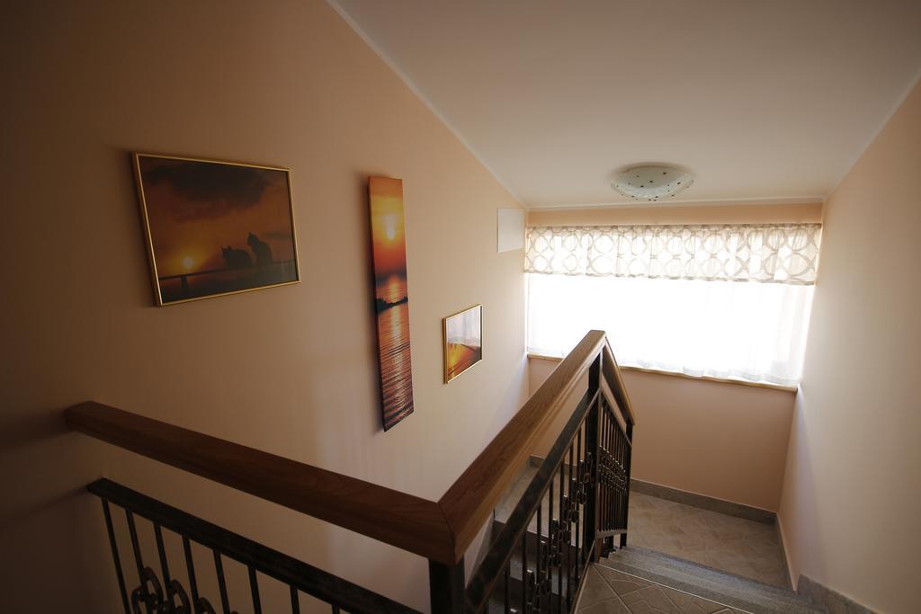Aparthotel Viola Пьешчана-Увала Экстерьер фото